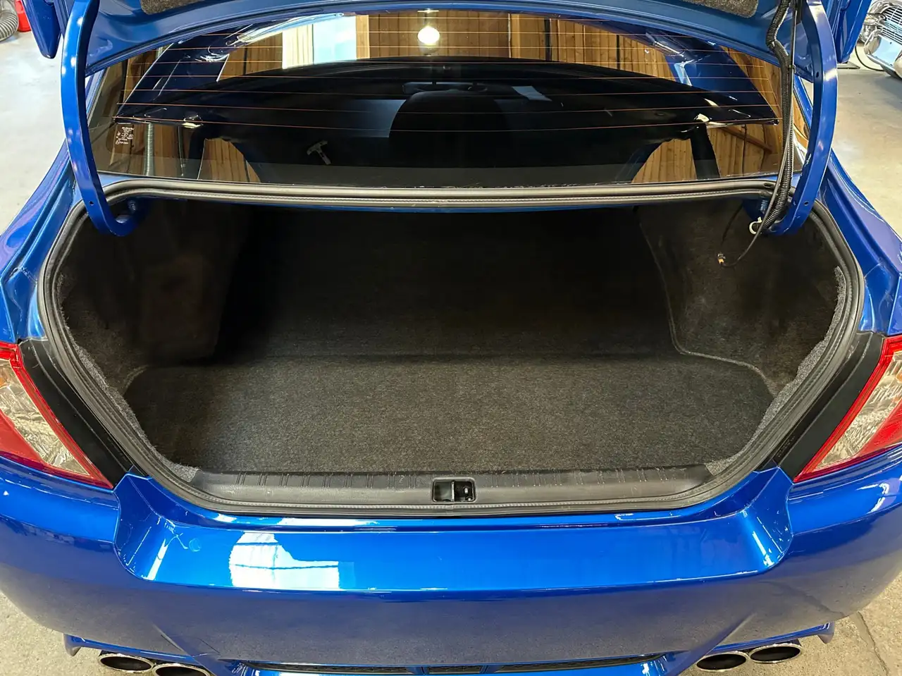 Subaru WRX снимка Subaru WRX