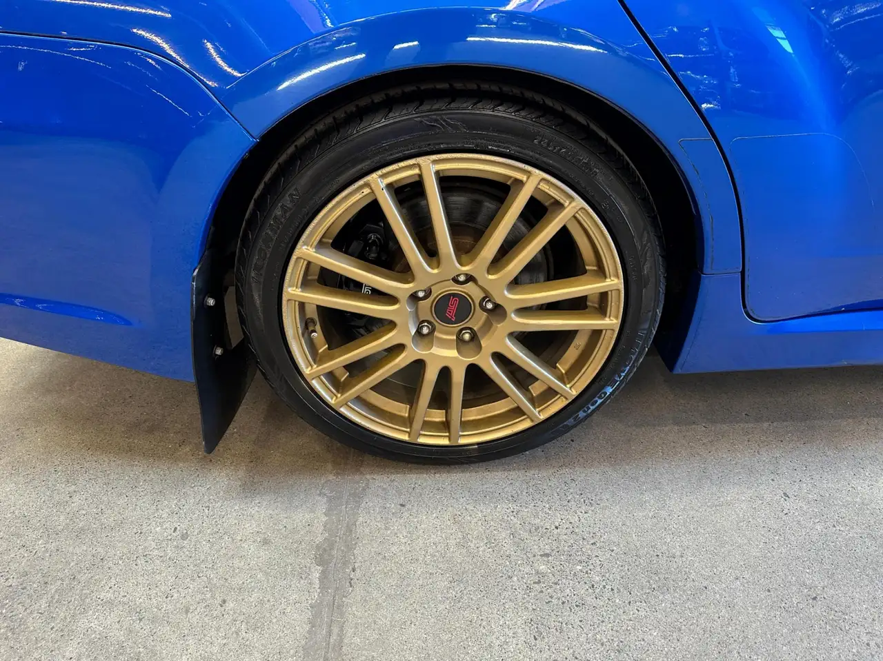 Subaru WRX снимка Subaru WRX