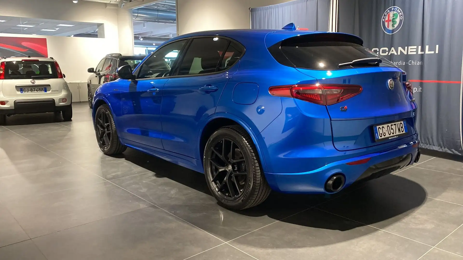 Alfa Romeo Stelvio 2.2 Turbodiesel 210 CV AT8 Q4 Veloce Blu/Azzurro - 2