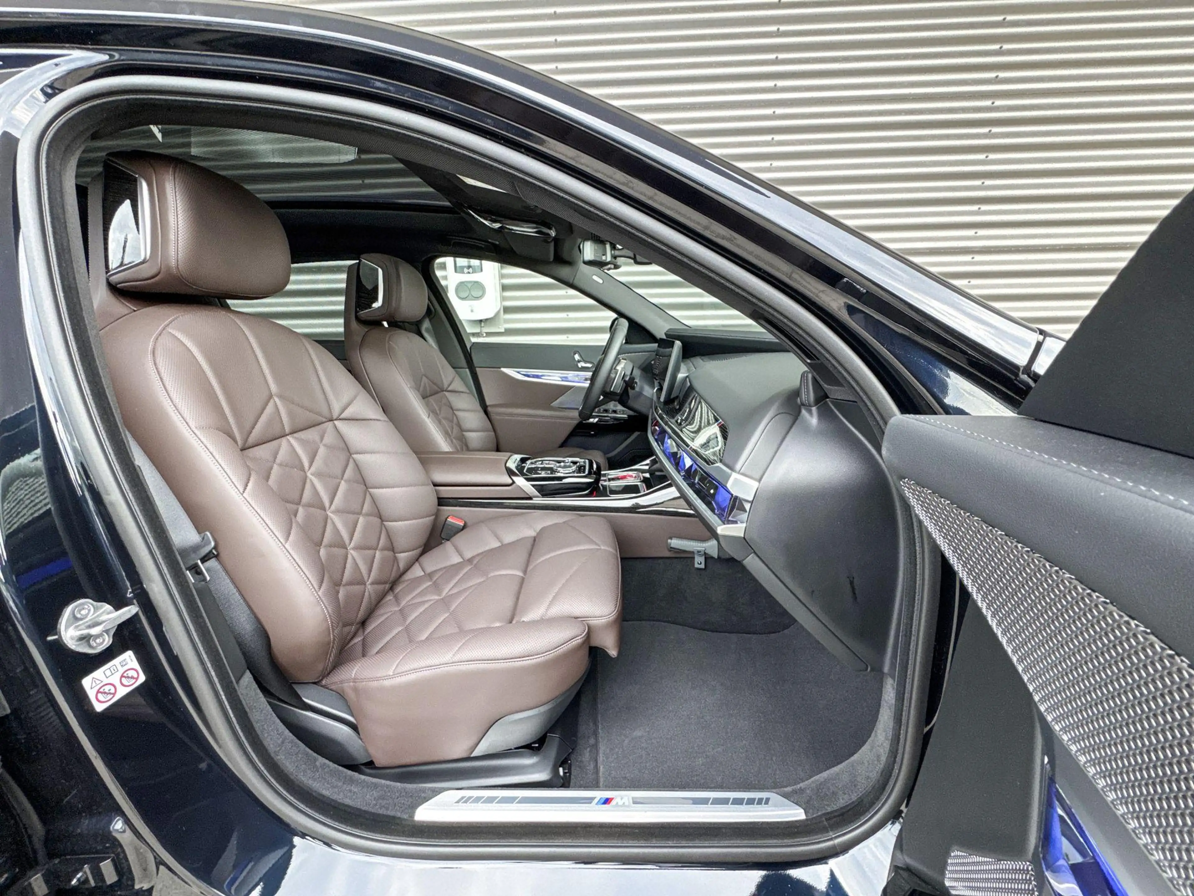 BMW 750 7 Serie 750e xDrive — photo 6