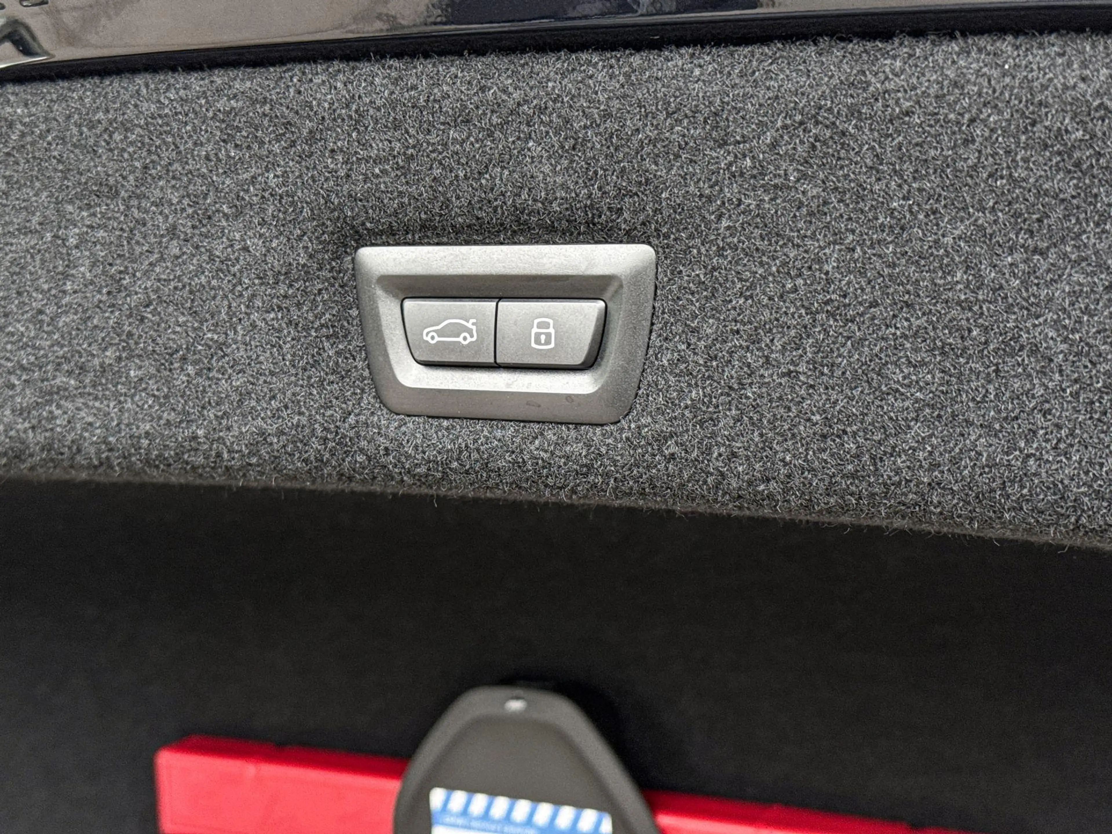BMW 750 7 Serie 750e xDrive — photo 13