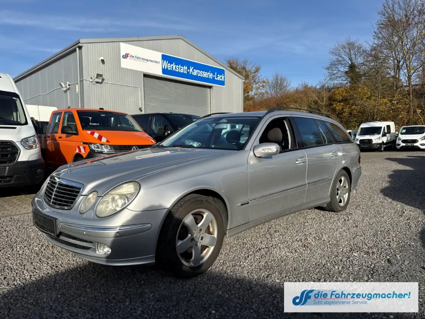 Mercedes-Benz E 240 Navi Bi-Xenon Klimaautom e-Sitze *EXPORT Zilver - 2