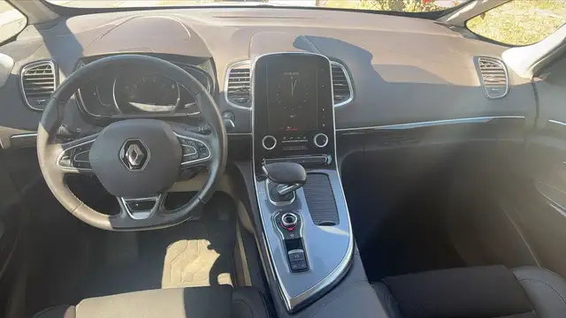 Renault Espace view 11