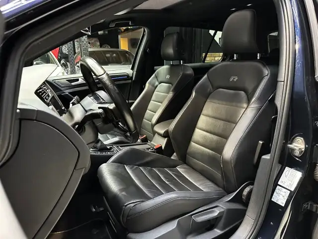 Volkswagen Golf view 10