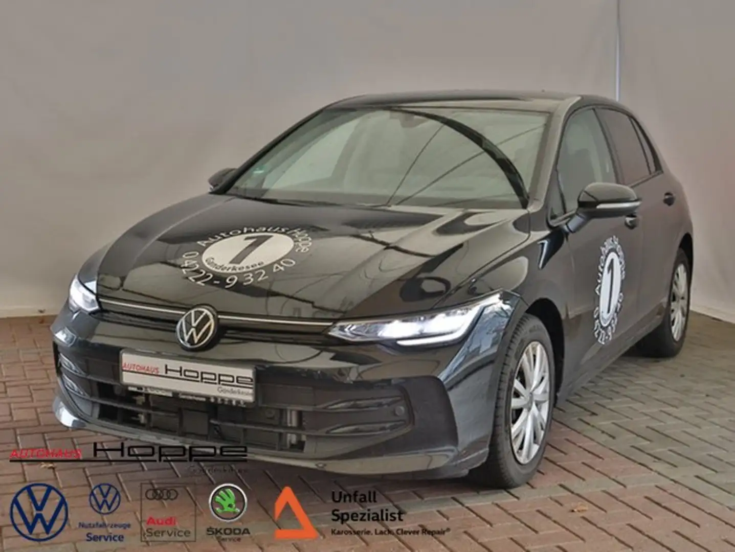 Volkswagen Golf VIII Life 1.5 l TSI ACC+NAVI+LED+APP Noir - 1