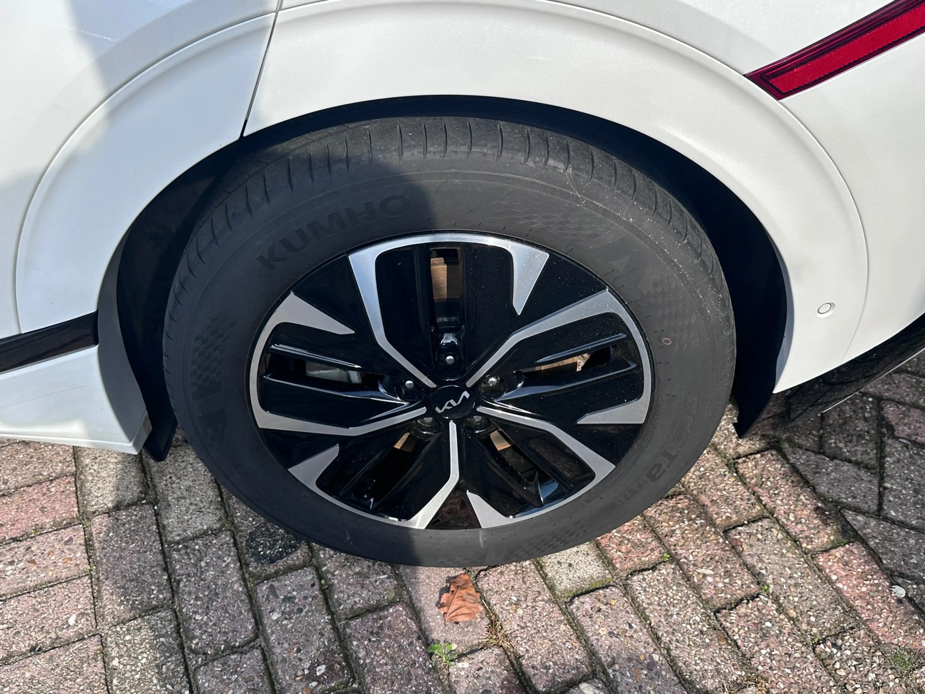 Kia EV6 GT-Line 77.4 kWh SOH 100% PANO DEALER OND KIA GARA — photo 15