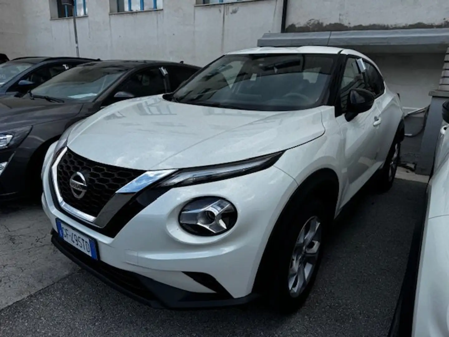 Nissan Juke 1.0 dig-t Acenta 115cv Bianco - 1
