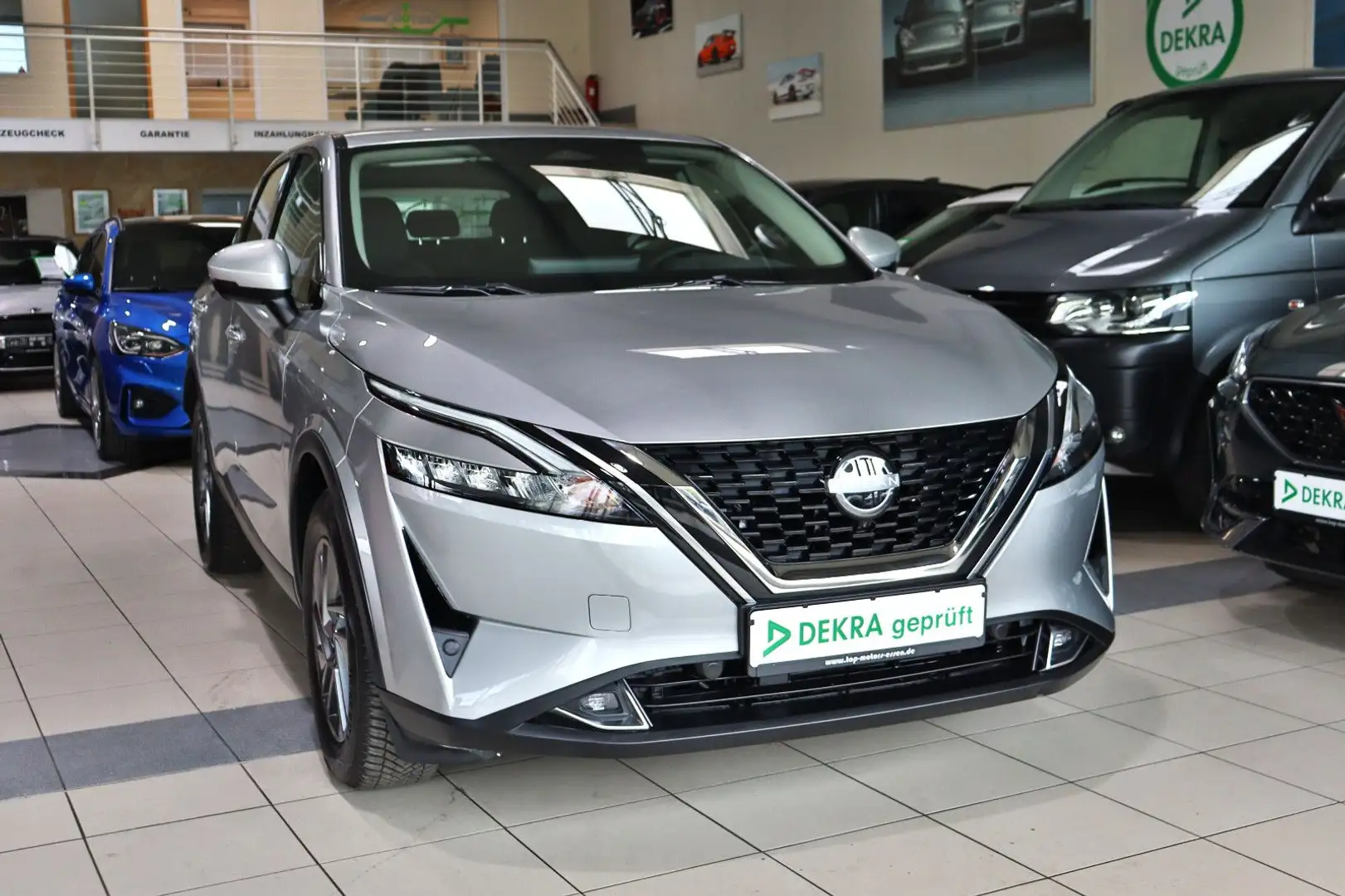 Nissan Qashqai 1,3  Acenta DIG-T MHEV X-TRONIC Silber - 1