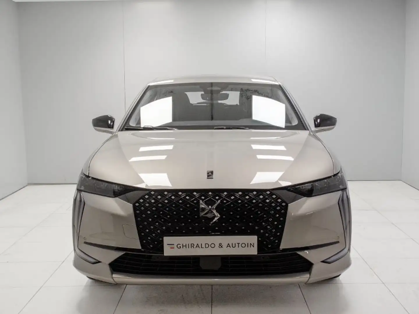 DS Automobiles DS 4 1.2 hybrid Pallas 136cv auto Gri - 2