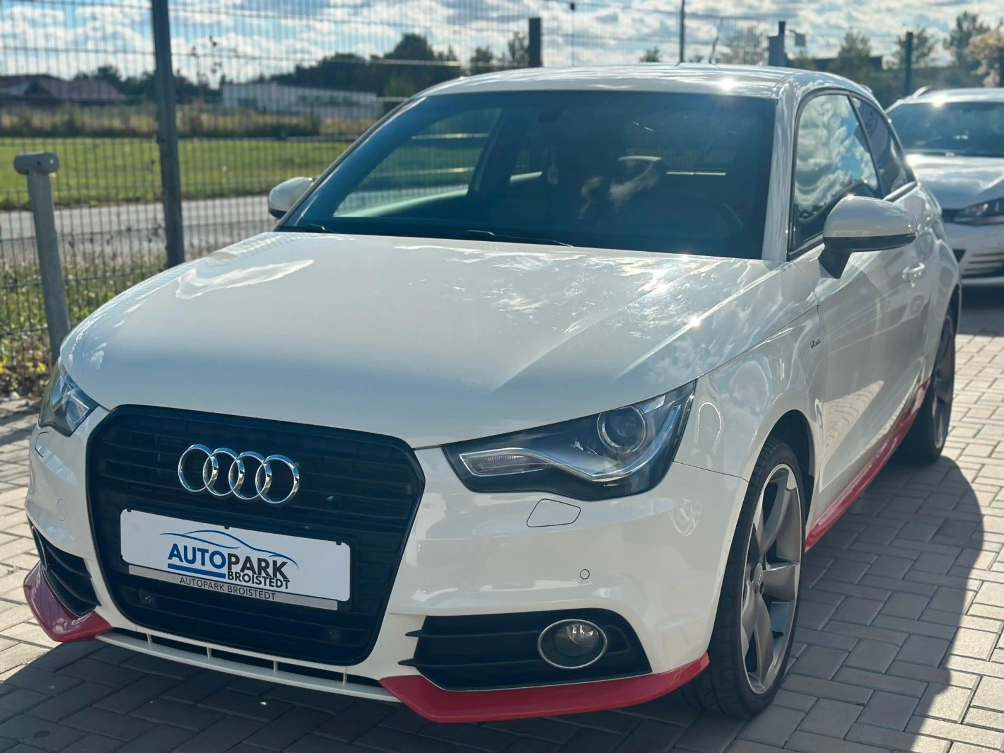Audi A1 S line Sportpaket AUTOMATIK BOSE/LEDER/SHZ — photo 2