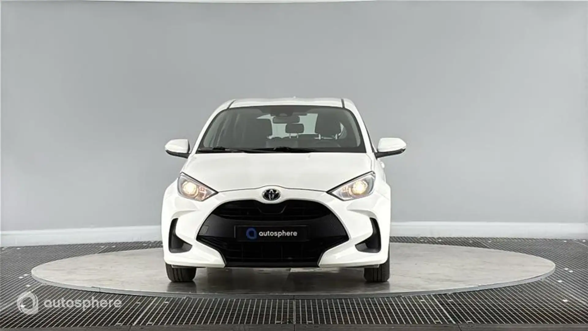 Toyota Yaris 116h Dynamic 5p MY22 - 2