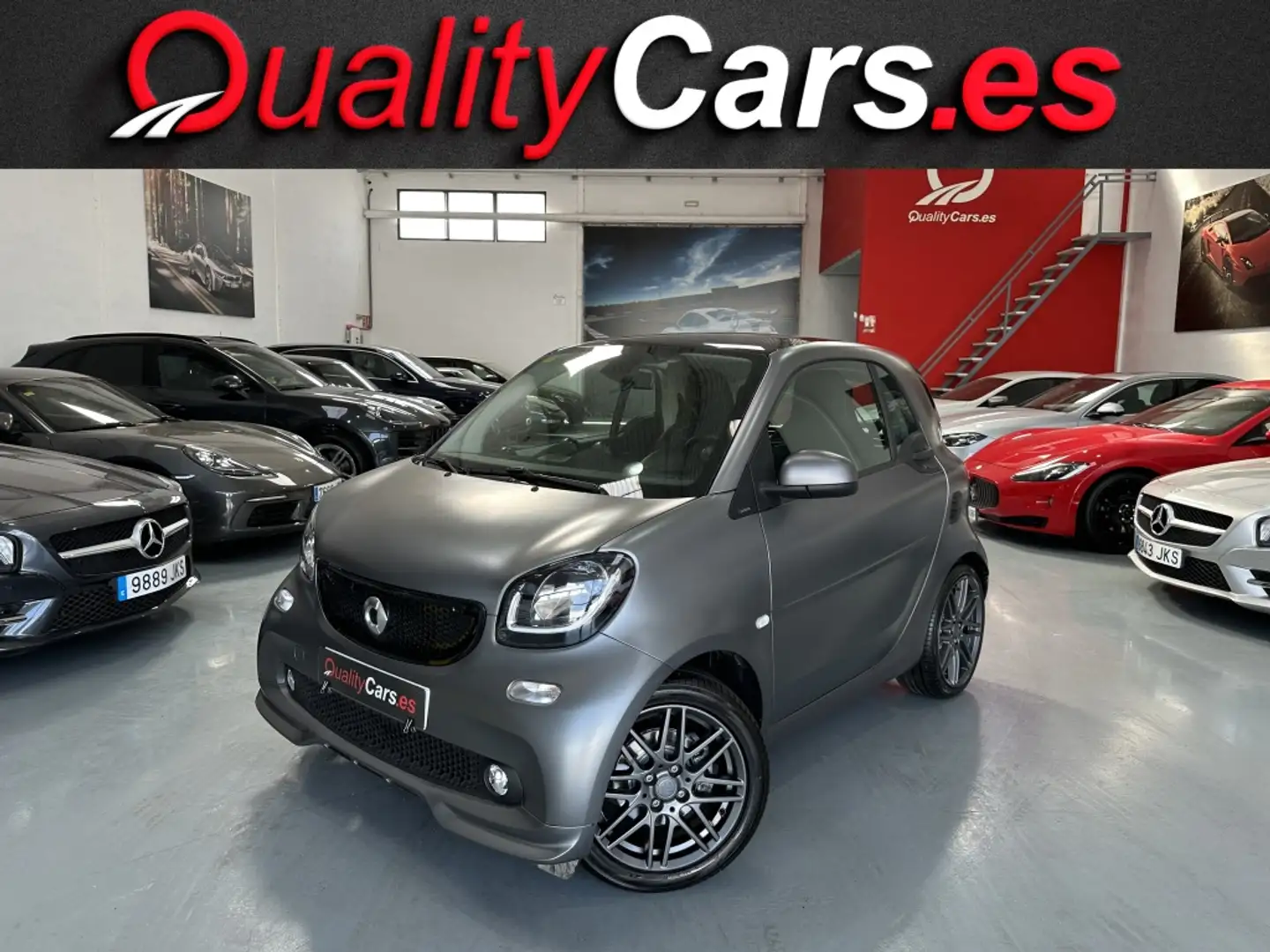 smart forTwo Coupé 66 Passion Aut. Gris - 1