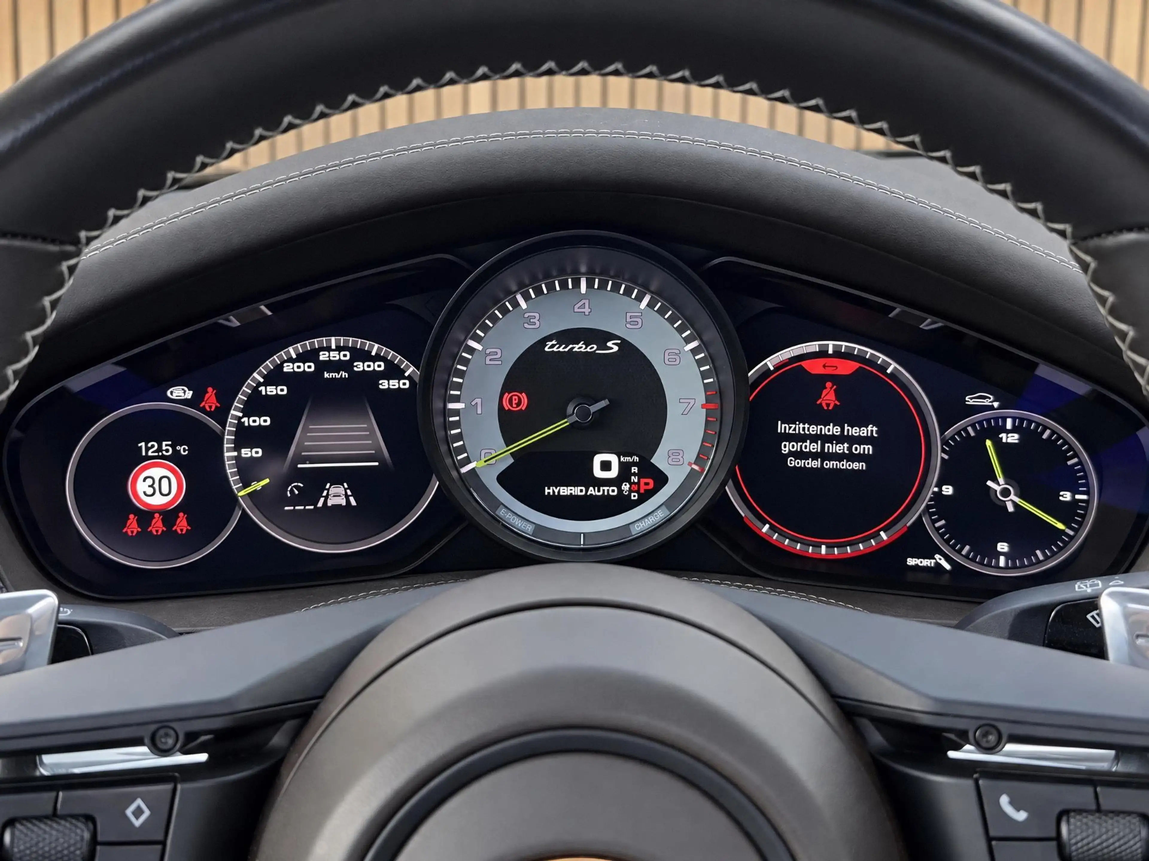 Porsche Panamera Sport Turismo 4.0 Turbo S E-Hybrid PTS |Keramisch — photo 29