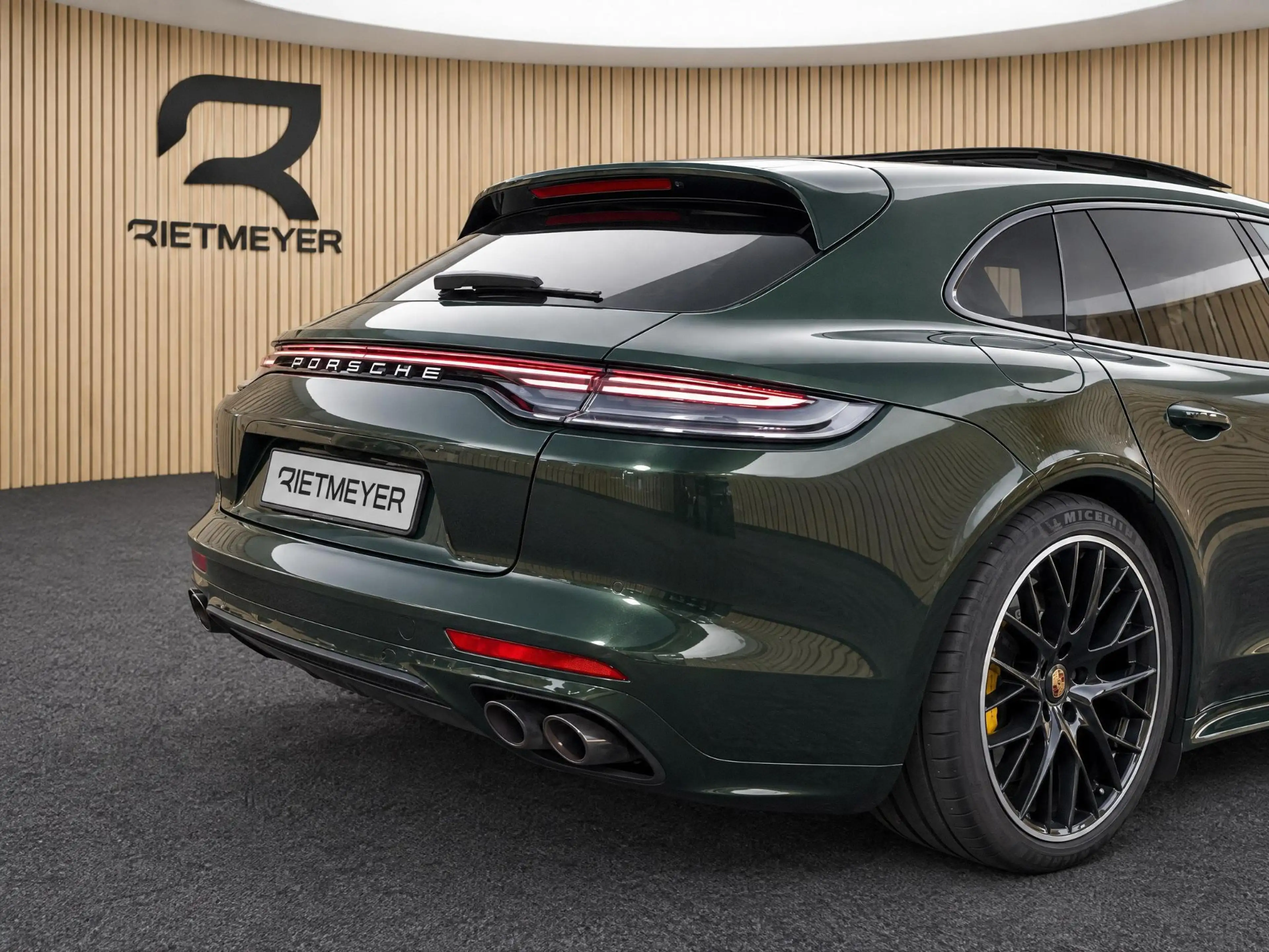 Porsche Panamera Sport Turismo 4.0 Turbo S E-Hybrid PTS |Keramisch — photo 24