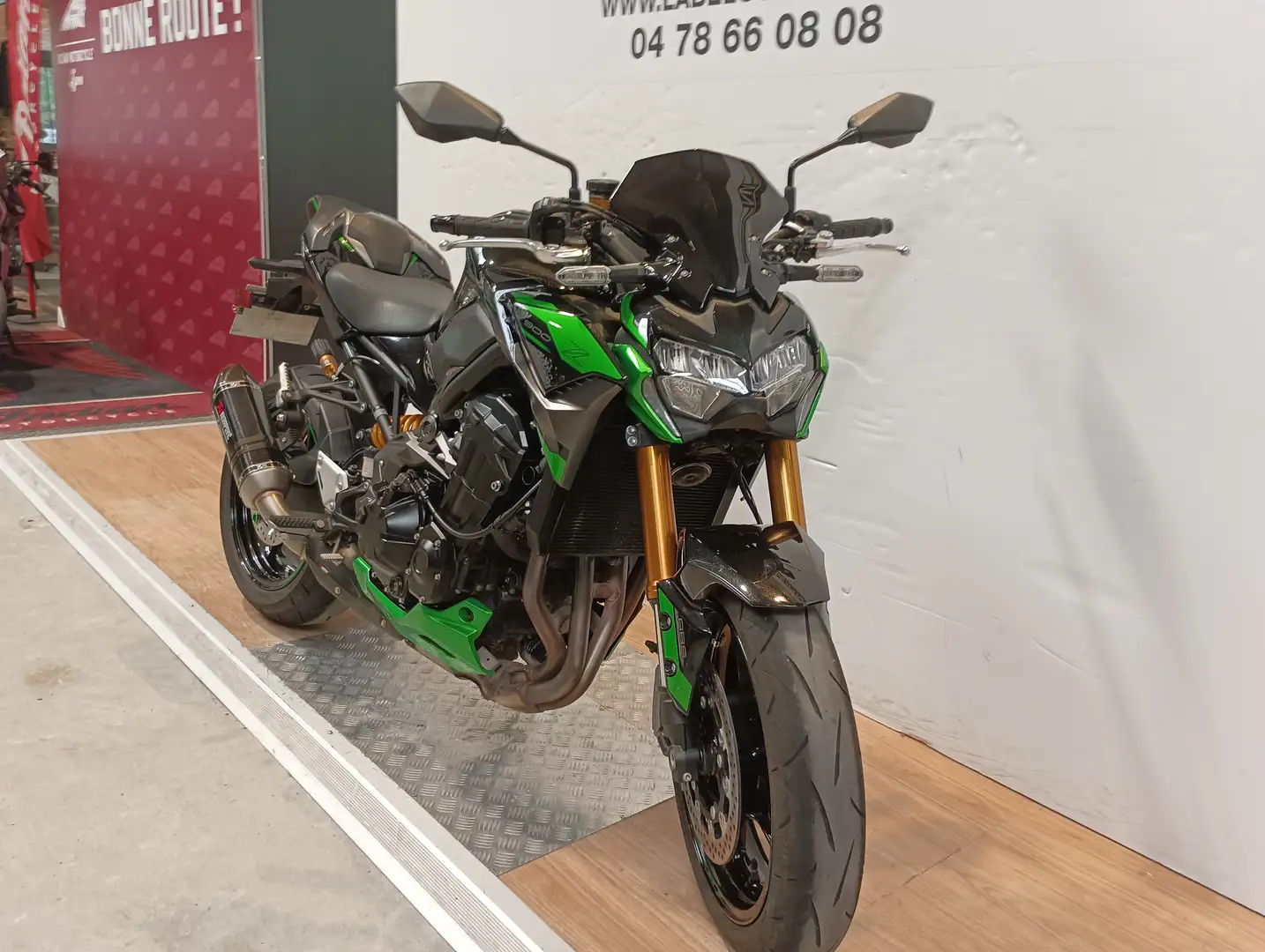 Kawasaki Z 900 Vert - 2