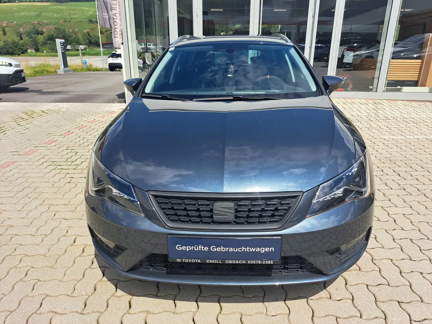 SEAT Leon ST Style Grau - 2