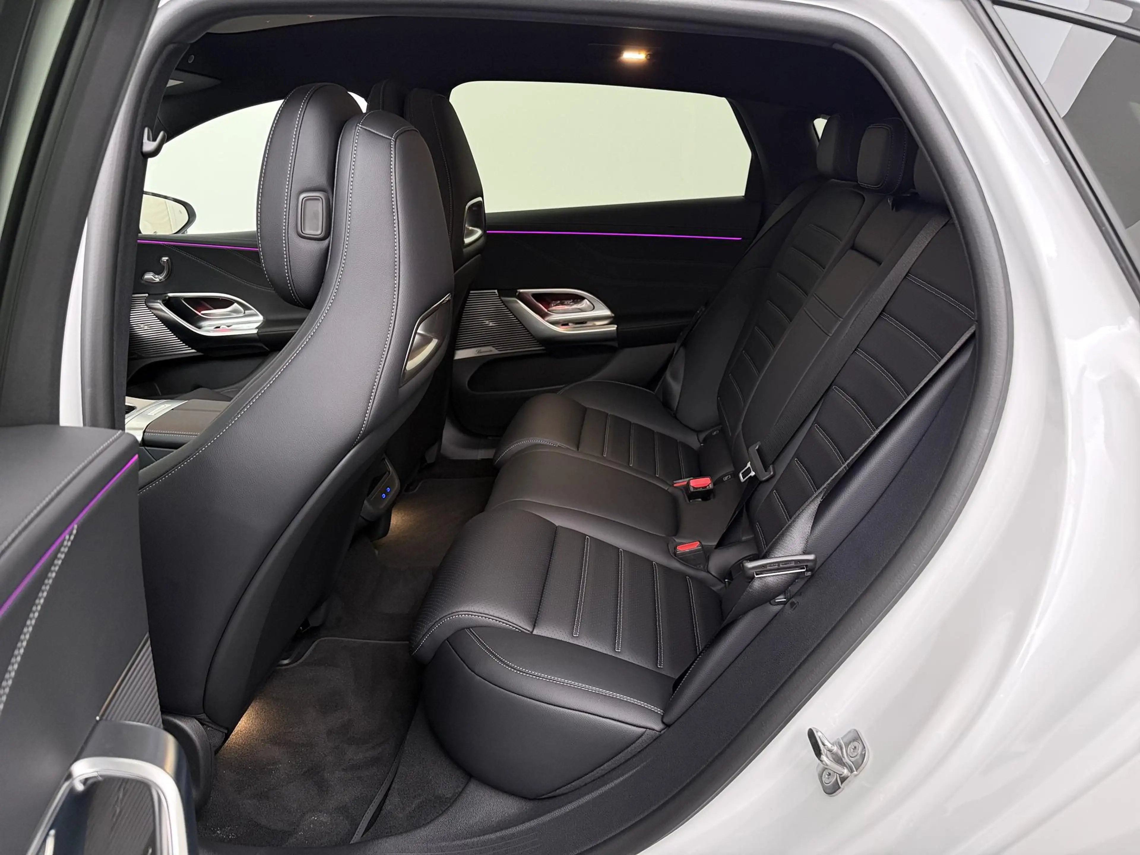 Mercedes-Benz C 400 4MATIC Business Solution AMG 94 kWh — photo 11