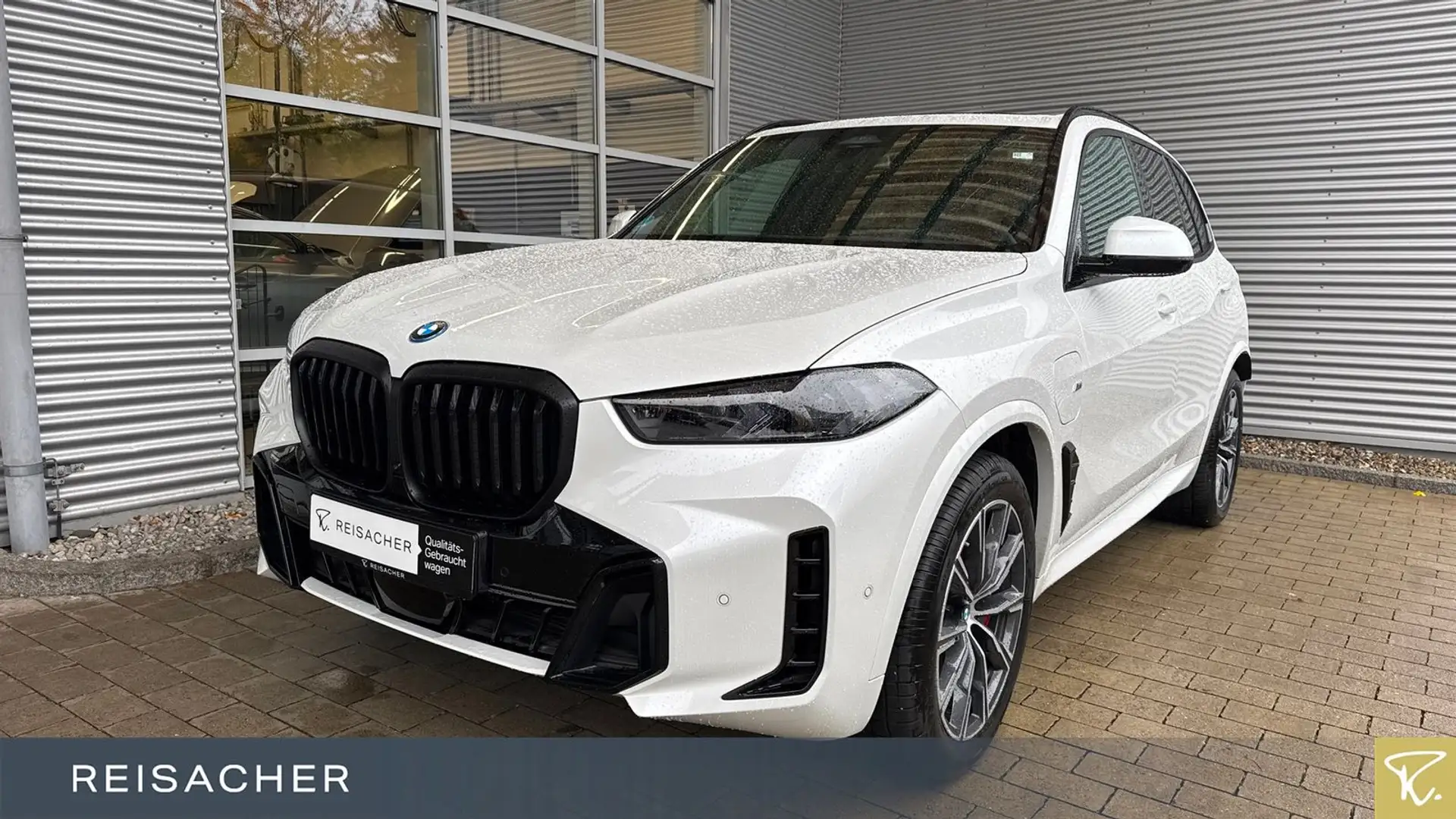 BMW X5 xDrive50e M-Sport PRO Navi HUD AHK 360° Pano Weiß - 1