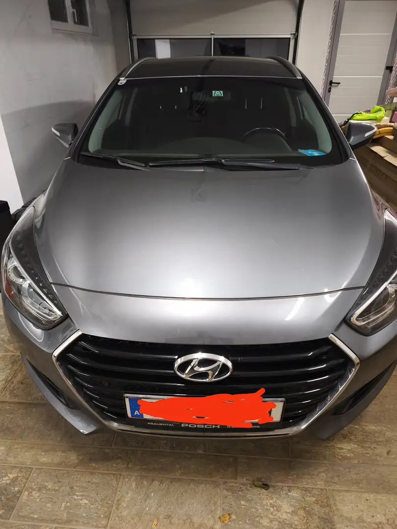 Hyundai i40 i40 Premium 1,7 CRDi Start/Stopp Premium Grey - 1