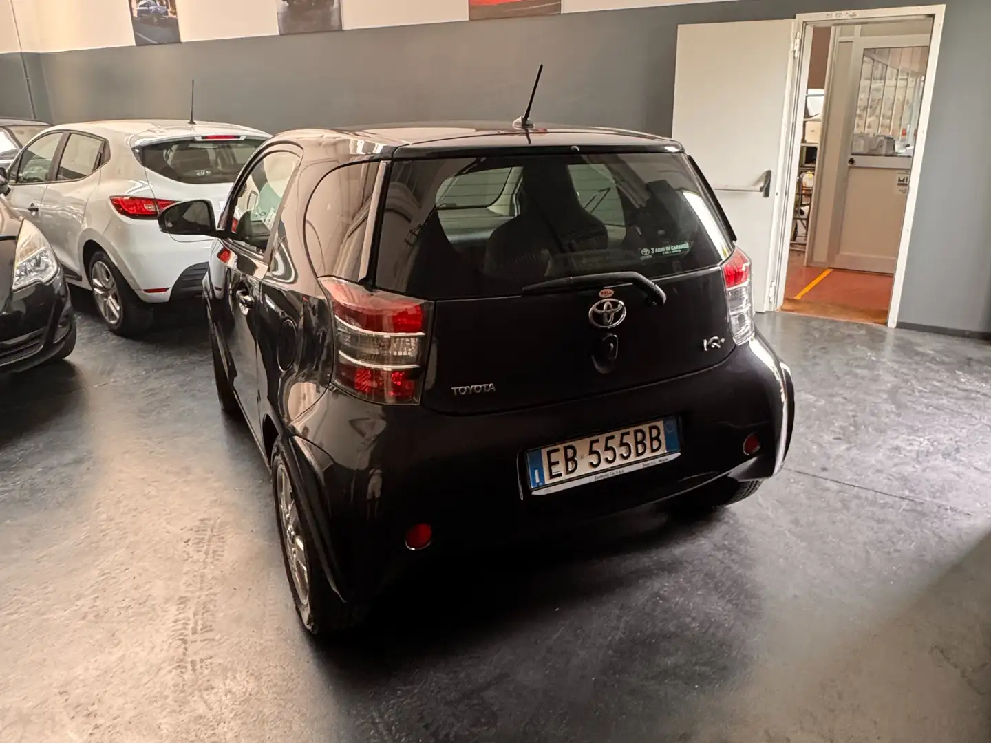 Toyota iQ iQ 1.0 cvt (multidrive) Nero - 2