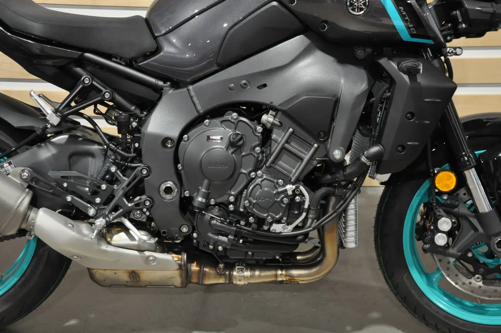 Yamaha MT-10 Szary - 2
