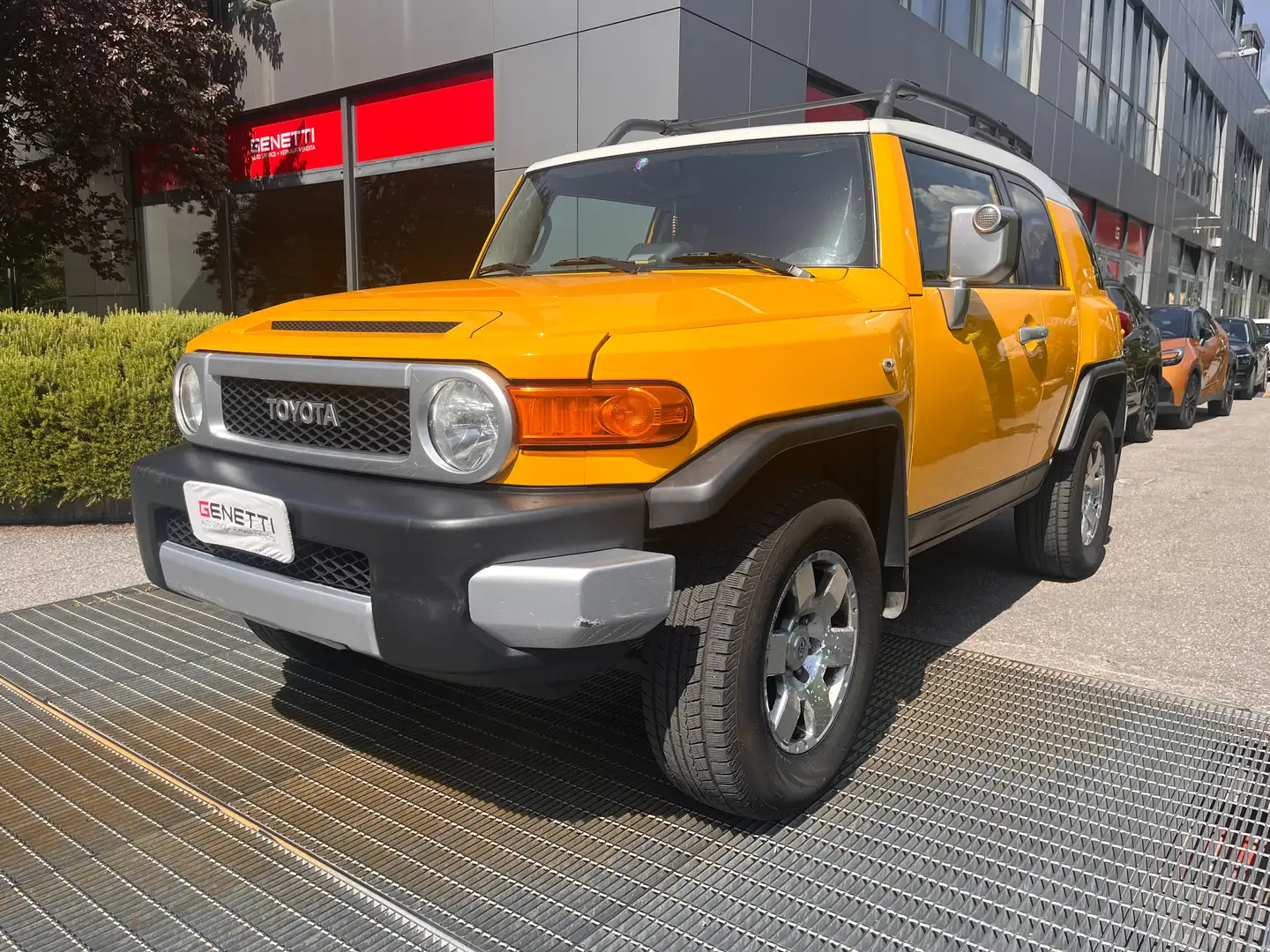 Toyota FJ Cruiser V6 4.0 BENZINA/GPL 242CV AUTOMATICO Yellow - 1