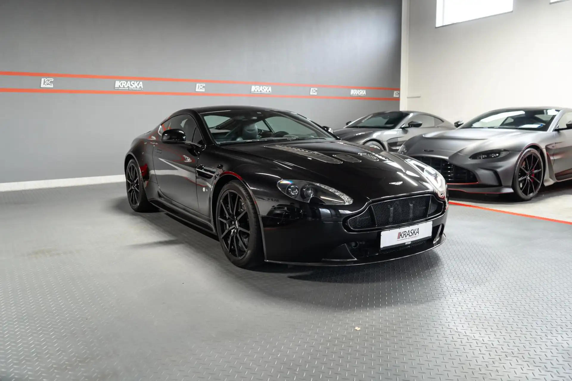 애스턴마틴 밴티지 V12 Vantage S 2015 검정 사진 7