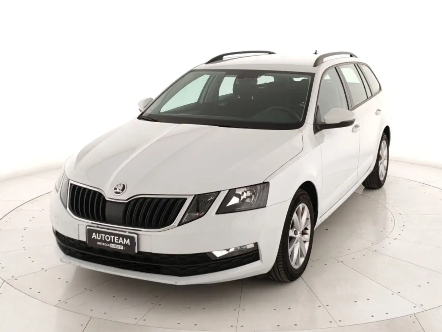 Skoda Octavia Wagon 1.6 tdi Executive 115cv Bianco - 1