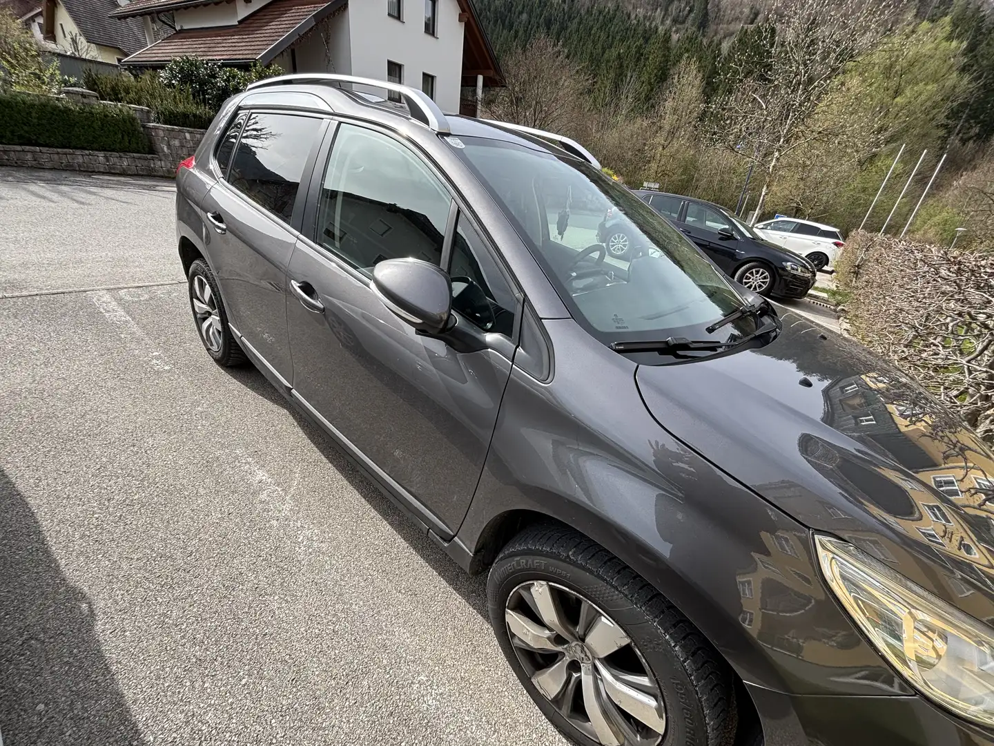 Peugeot 2008 1,6 e-HDi 92 FAP Allure - 2