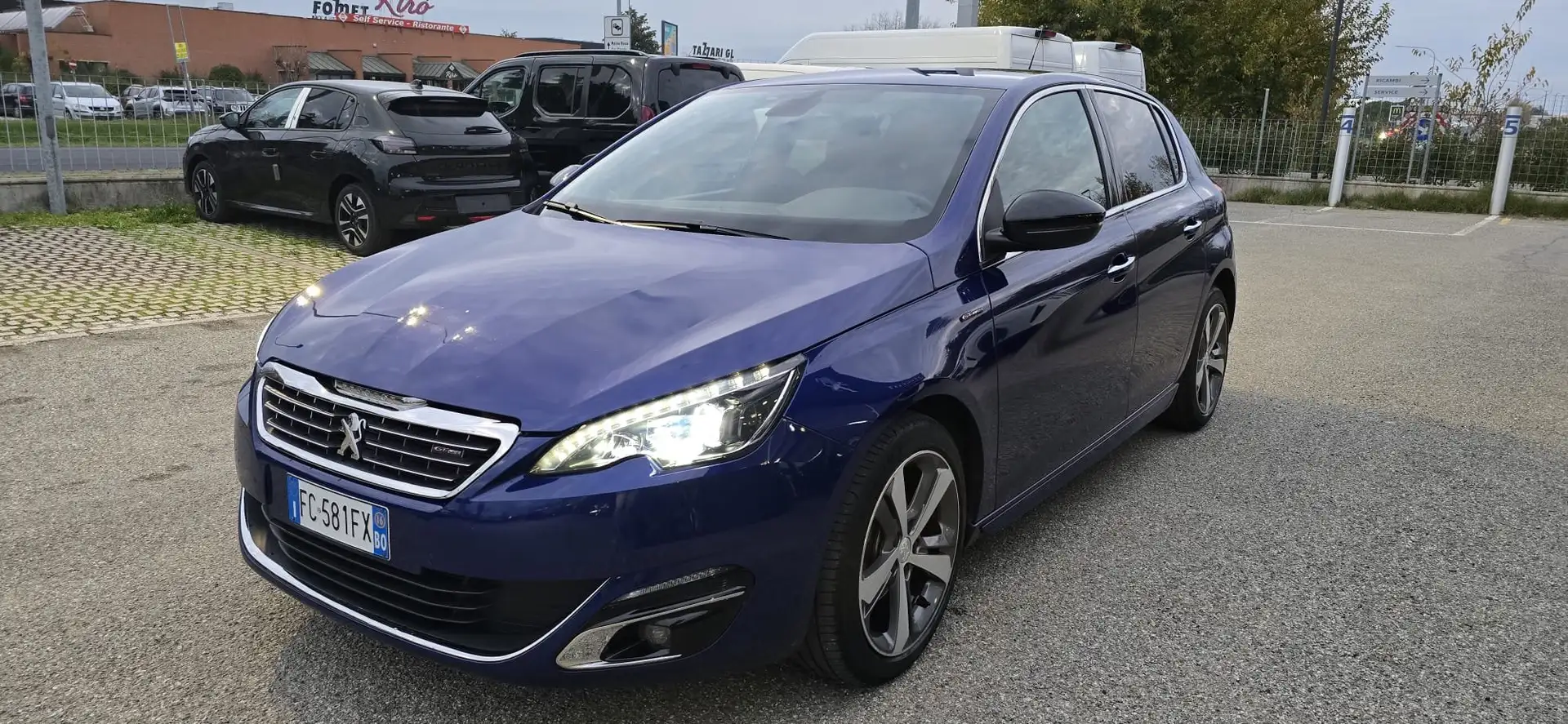 Peugeot 308 5p Gt Line 1.6 BlueHdi 120 CV s&s Bleu - 1