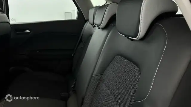 Renault Captur view 13