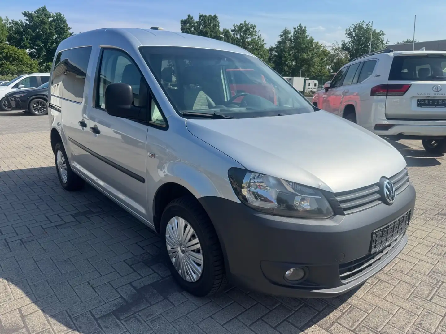 Volkswagen Caddy Kasten/Kombi 2.0 TDI 4Motion AHK SHZ Klima Argento - 2