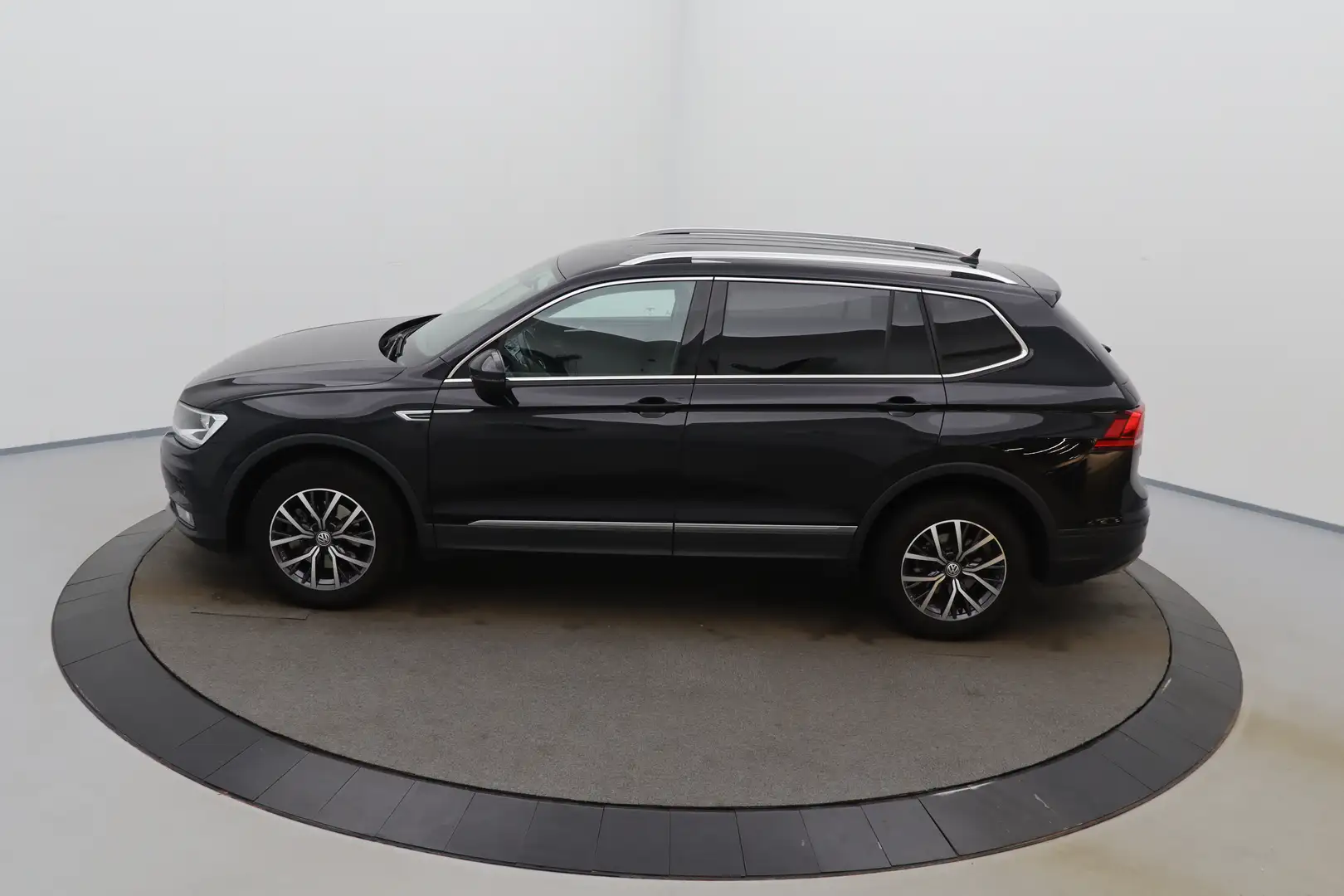 Volkswagen Tiguan Allspace 1.5 TSI Comfortline DSG GPS PDC CAM Keyless Carpla Noir - 1