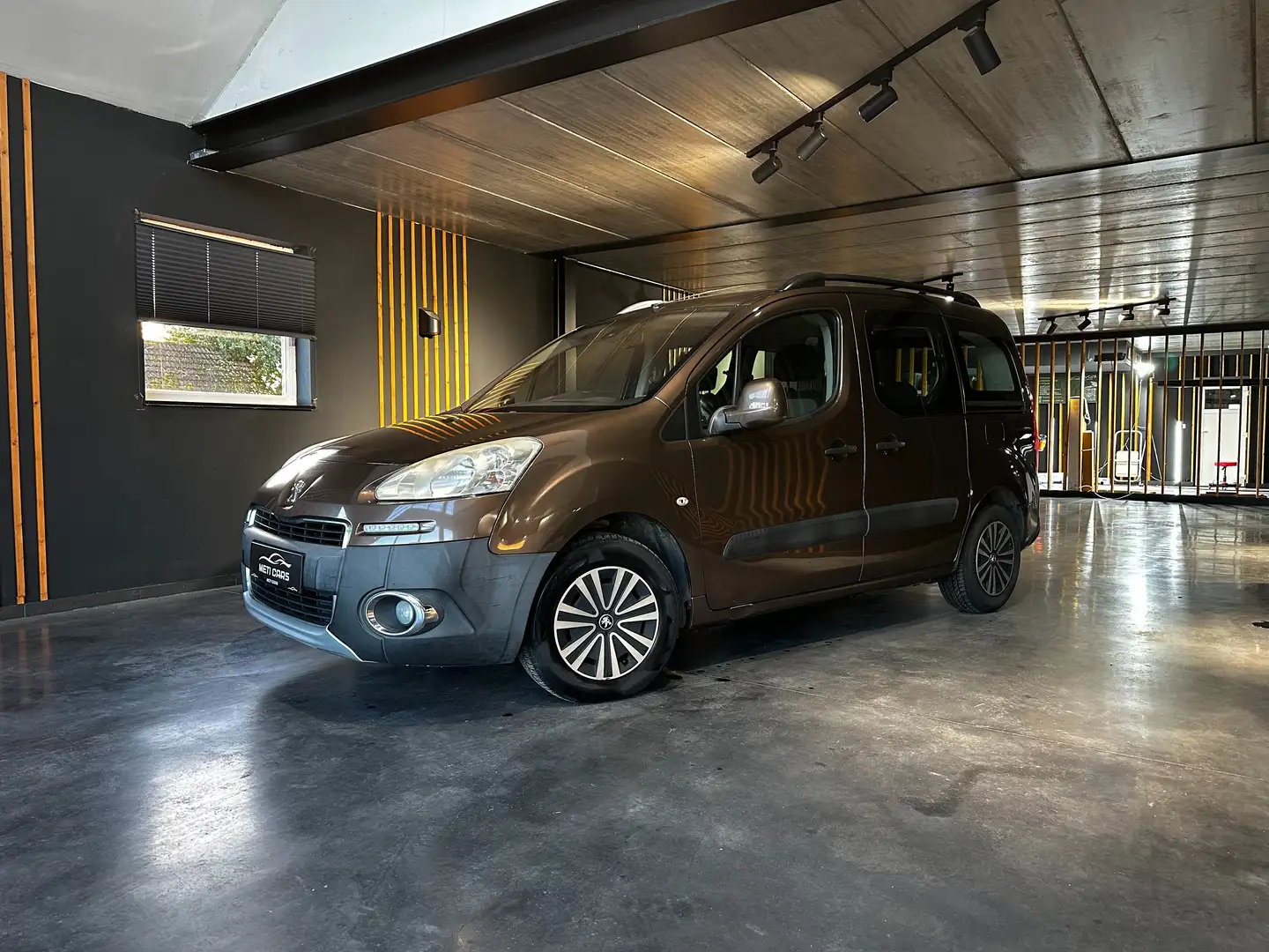 Peugeot Partner Partner Tepee e-HDi FAP 92 Stop Bruin - 2