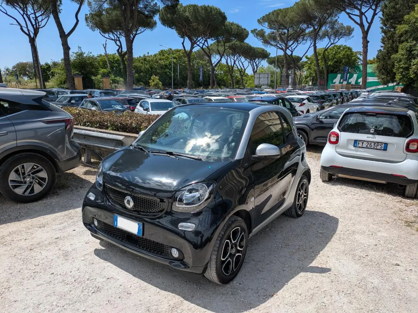smart forTwo 1.0cc PASSION 71cv TETTO PANORAMA CRUISE CERCHI Nero - 2