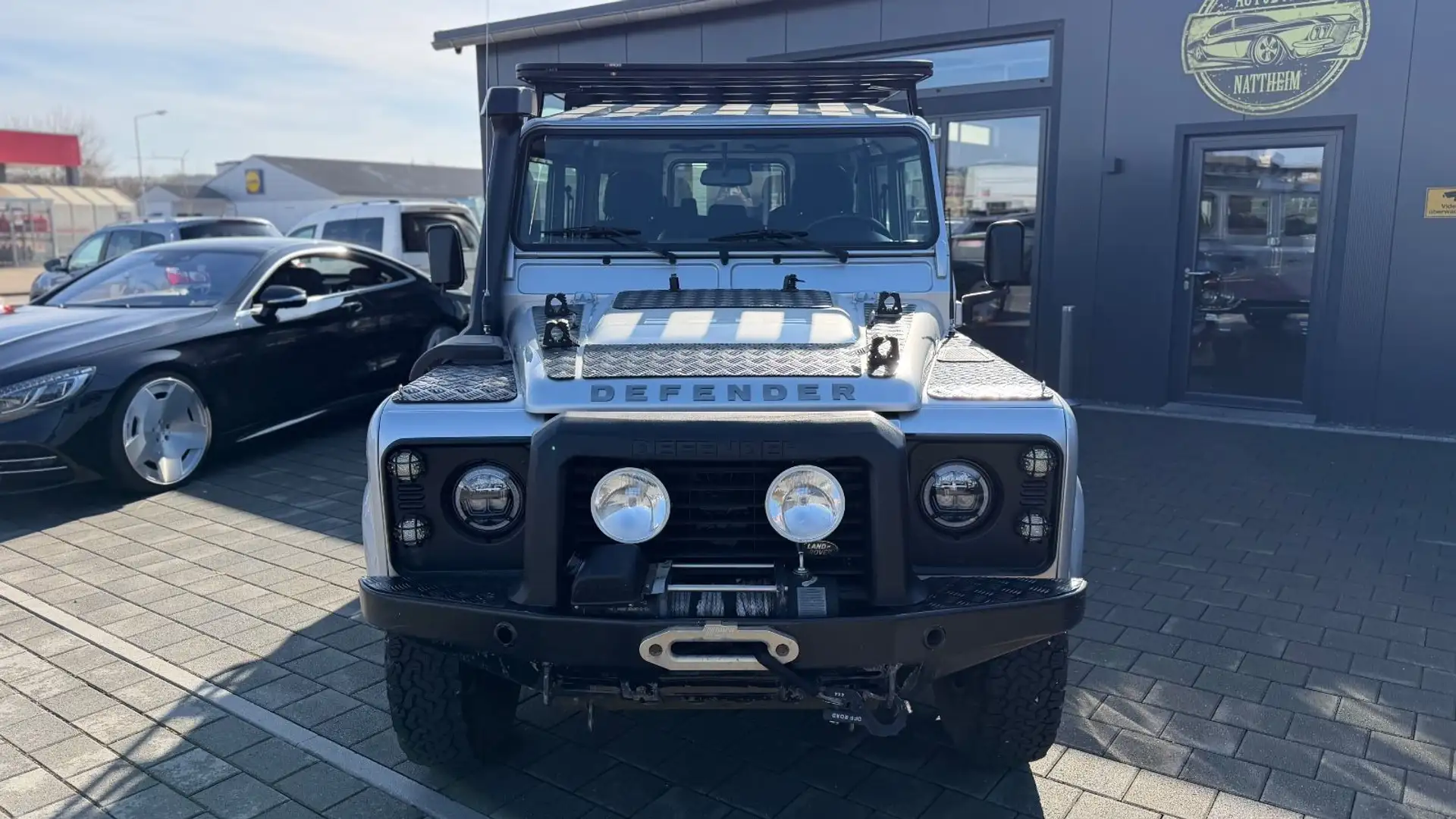 Land Rover Defender 110 E Station Wagon *Top Zustand* Silber - 2