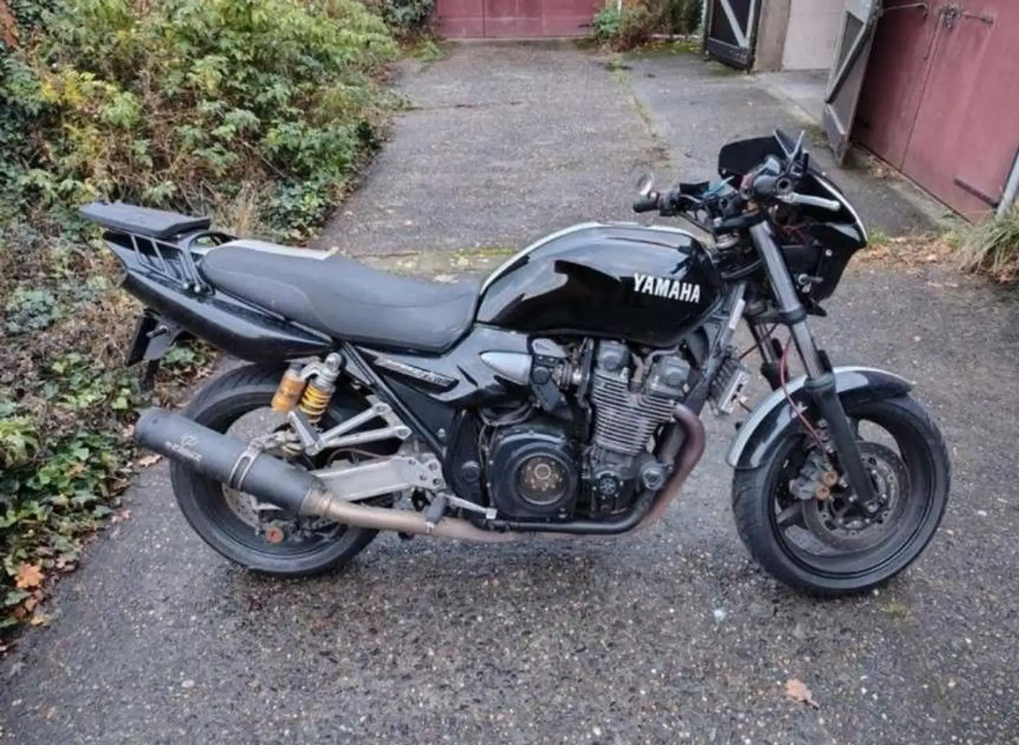 Yamaha XJR 1300 Noir - 1