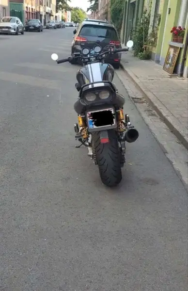 Yamaha XJR 1300 - foto 3