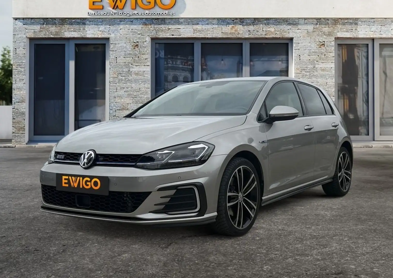 Volkswagen Golf gte 204 ch 1.4 tfsi turbo hybrid- batterie ok -full suivis- excellent etat- car play- radars av-ar Gris - 1
