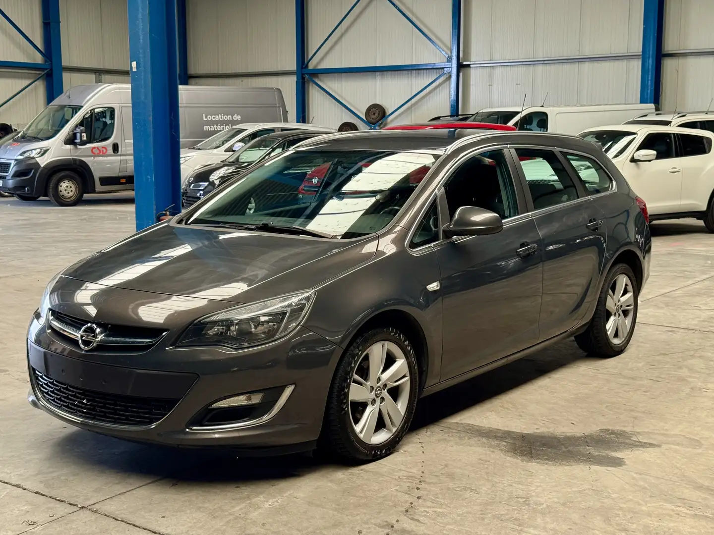 Opel Astra Sports Tourer 1.4 Turbo Design Edition - 1