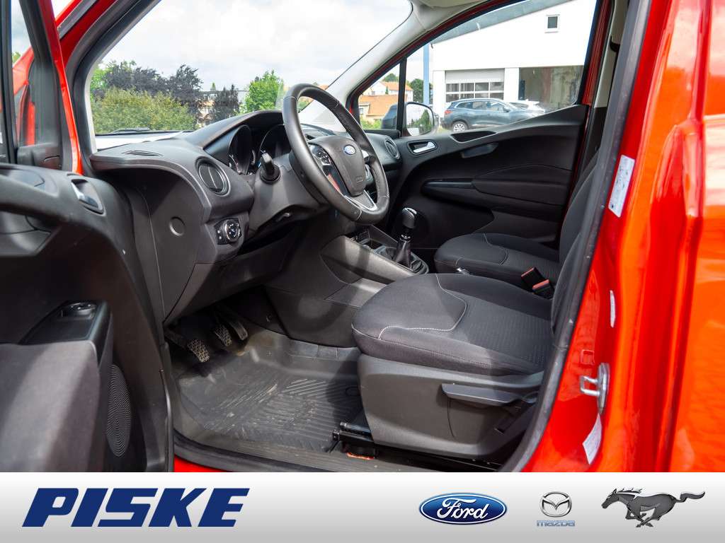 Ford Transit Courier