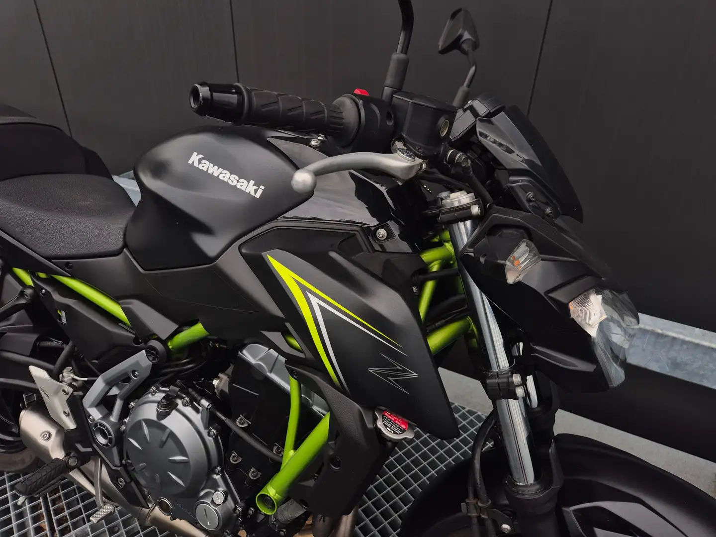 Kawasaki Z 650 ABS Zwart - 2