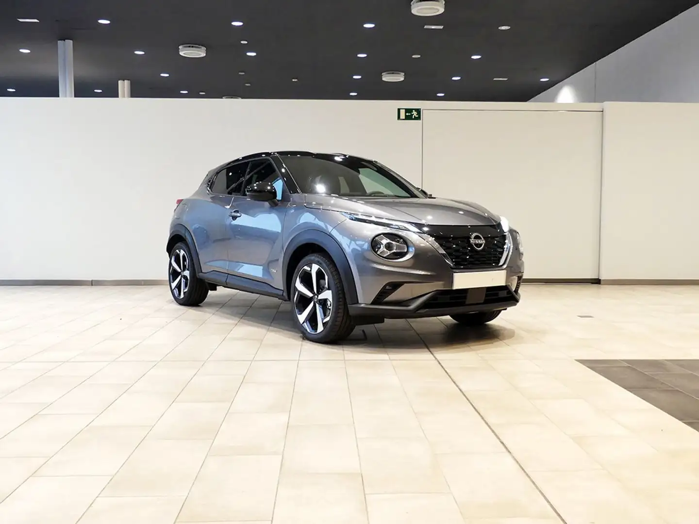 Nissan Juke 1.6 HYBRID HEV TEKNA AUTO 143 5P Gris - 2