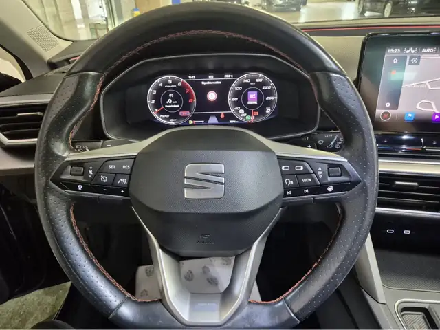 Seat Leon view 5