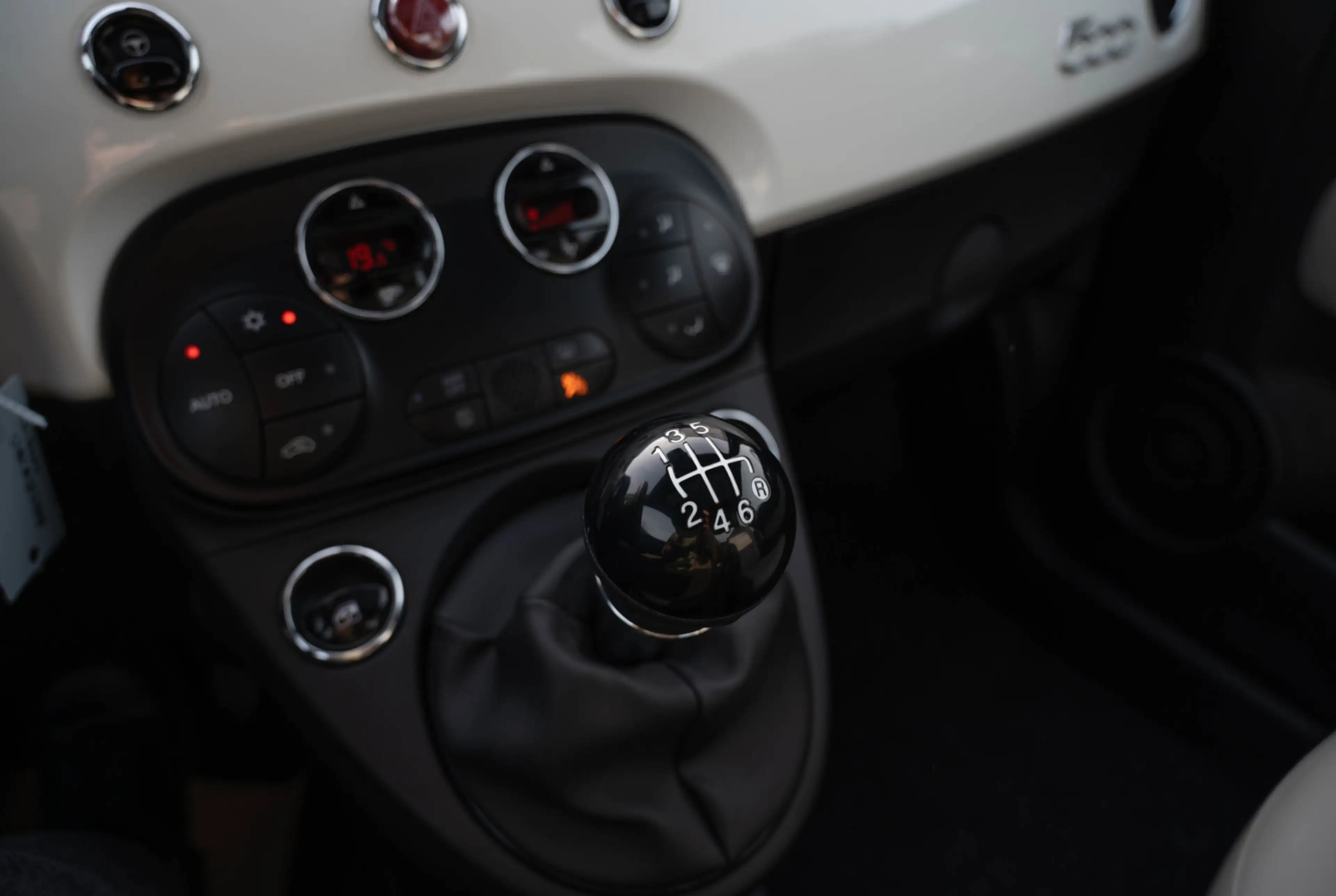 Fiat 500 Dolcevita 1.0 GSE N3 Hybrid 70 *KOMFORT-PAKET*TECH-PAKET* — photo 12