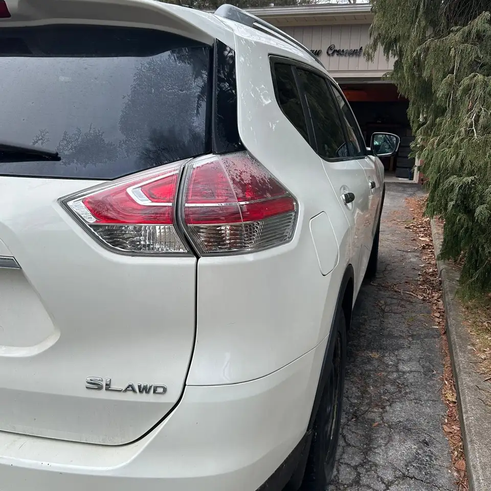 Nissan Rogue снимка Nissan Rogue