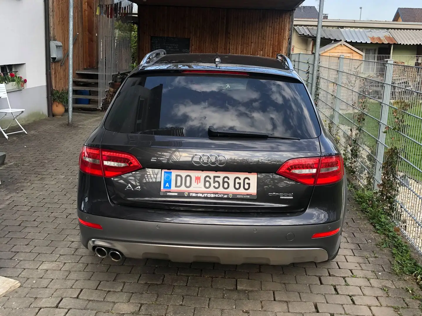 Audi A4 allroad A4 Allroad 2,0 TDI quattro DPF Schwarz - 2