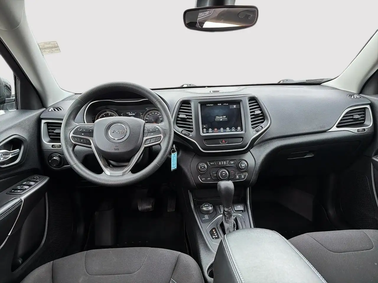 Jeep Cherokee снимка Jeep Cherokee