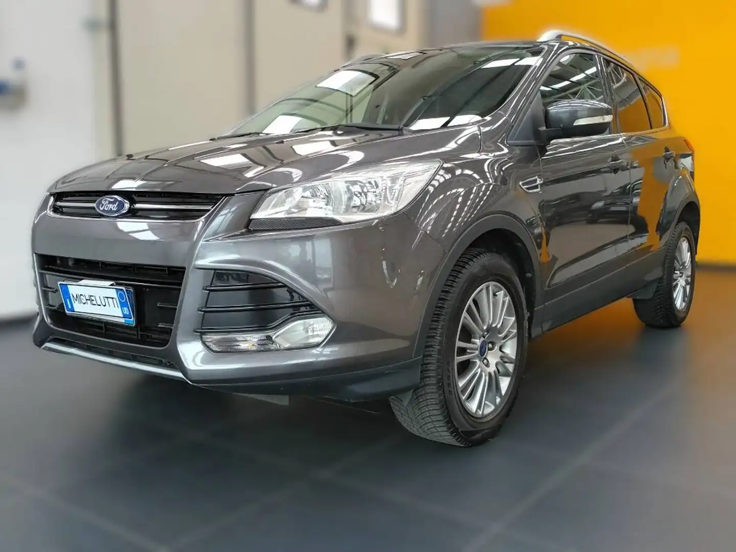 Ford Kuga 2.0 tdci Titanium 4x4 140cv - FULL Gris - 1