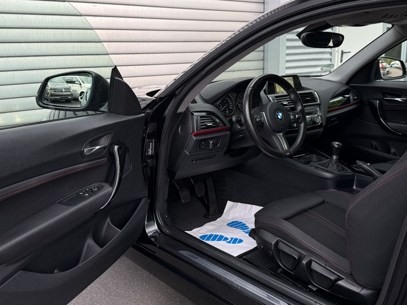 BMW 118 d xDrive Sport-Line Navi HiFi PDC GRA SHZ — photo 9